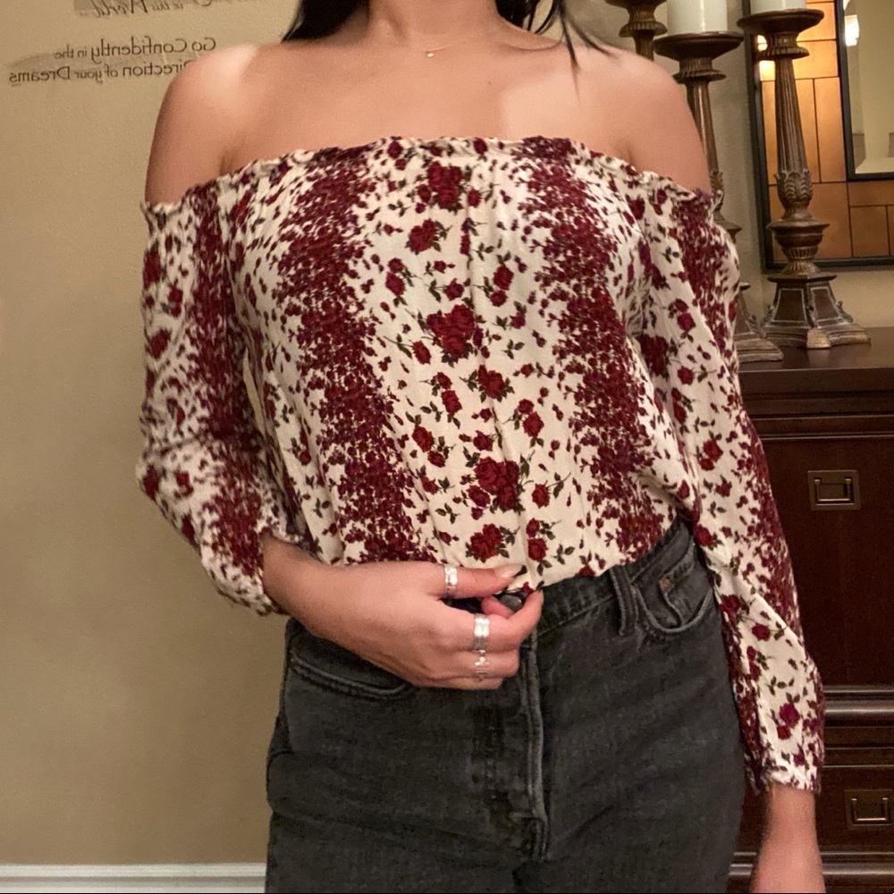 Brandy Melville Rose off the shoulder top